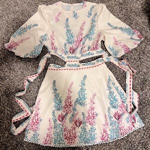 NEW Puff sleeve print dress with open side details